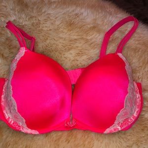 Victoria’s Secret bra size 36DD